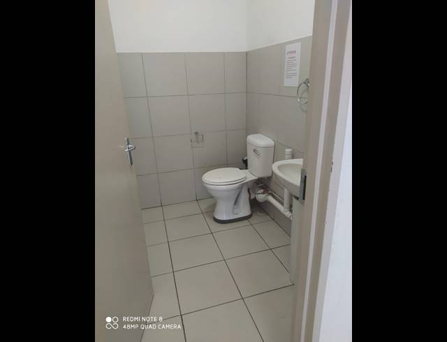 120M² BUSINESS CENTRE TO LET IN WATERVAL EAST